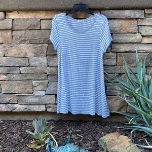 AIDEN Y STRIPED GRAY WHITE T-SHIRT DRESS
